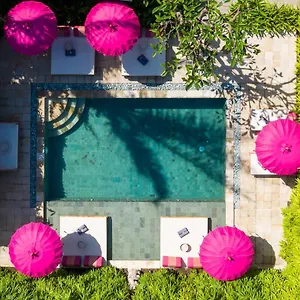 Pinkprivate - For Cool Adults Only Bed and breakfast